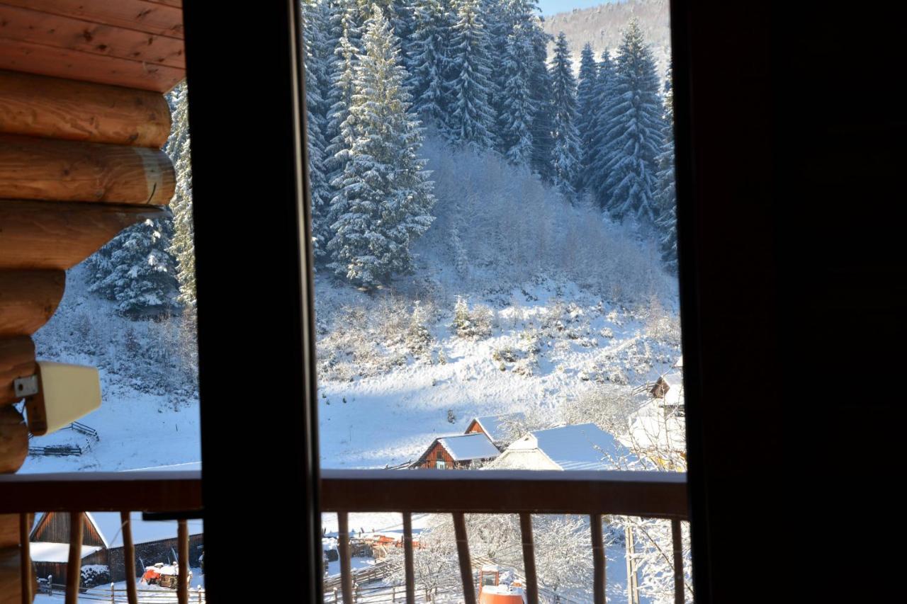 Hotel Bereg Bukovel Exteriör bild