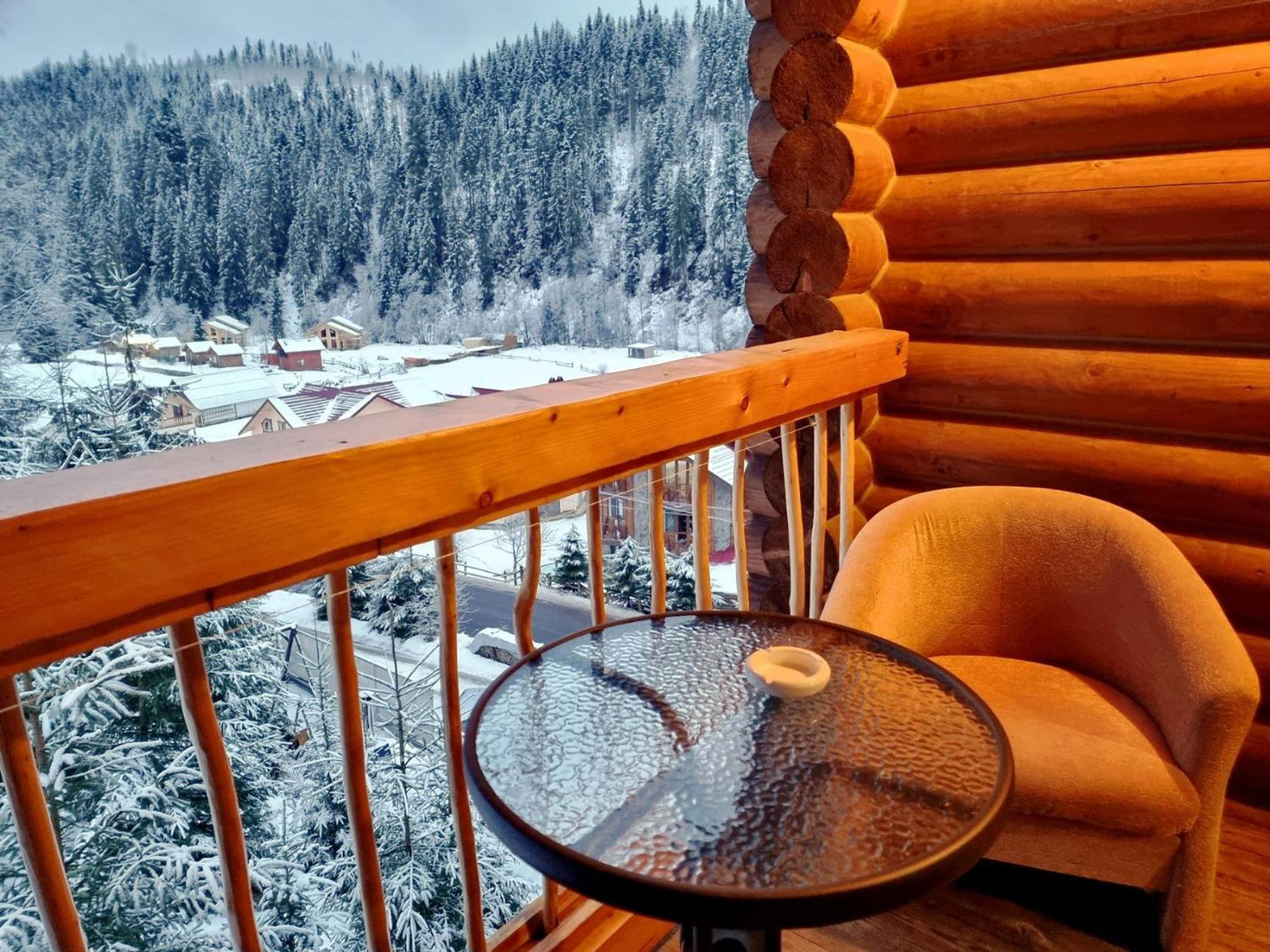 Hotel Bereg Bukovel Exteriör bild